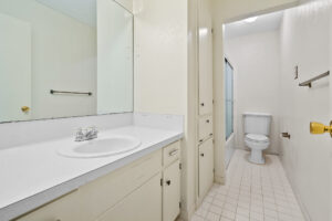 5210 Hitching Post Ln, Corpus Christi, TX 78415