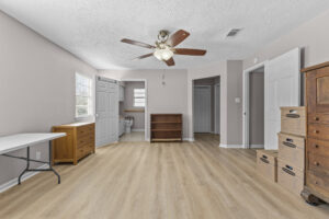 102 N Austin St., Buda, TX 78610