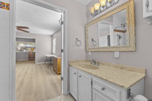 102 N Austin St., Buda, TX 78610