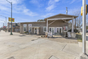 102 N Austin St., Buda, TX 78610