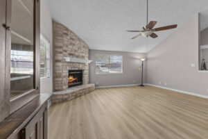 102 N Austin St., Buda, TX 78610