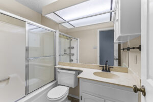 Upstairs secondary bathroom shared by 2 upstairs secondary bedrooms and loft.
